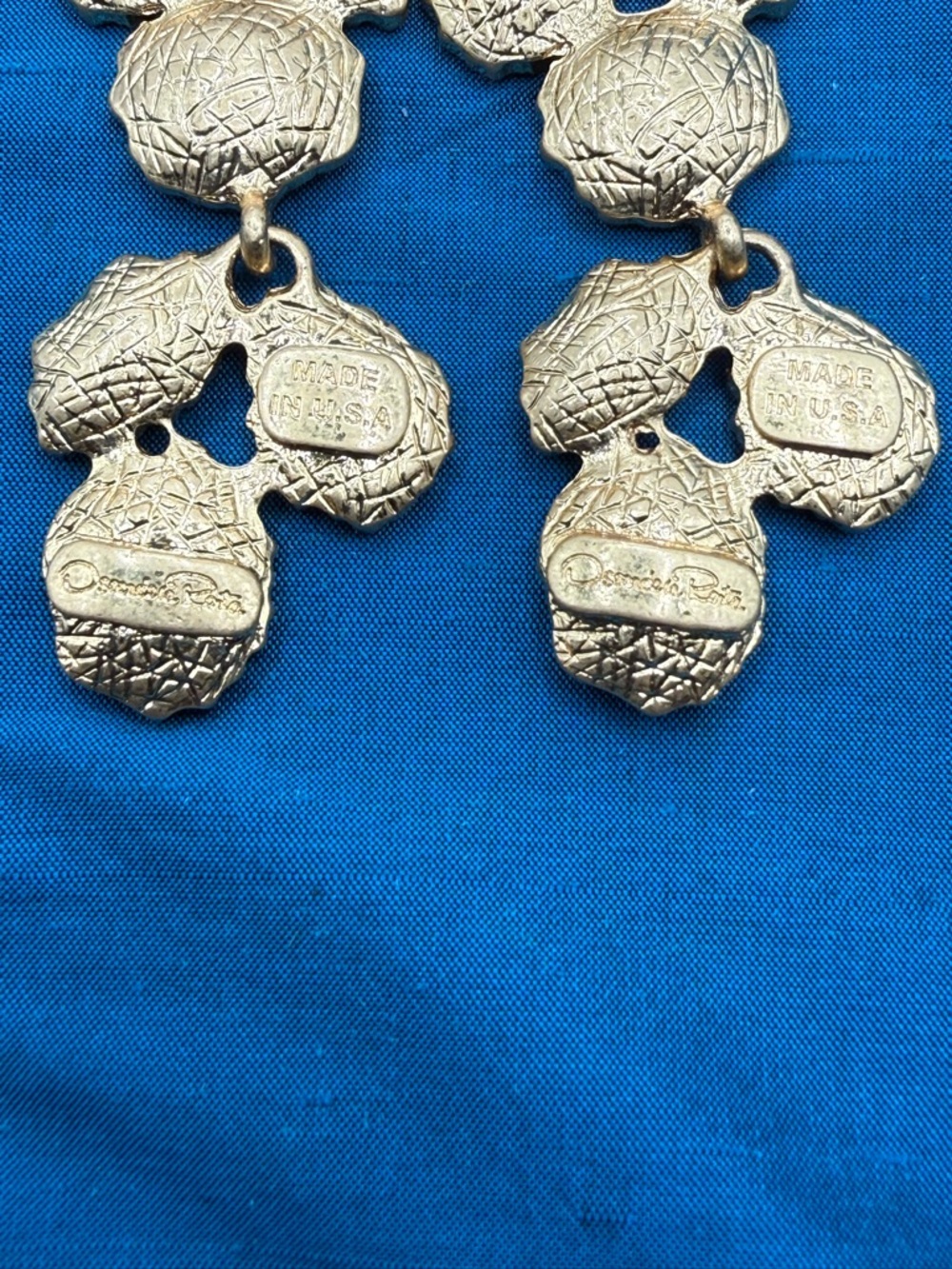 Oscar de la Renta Earrings - Picture 5 of 8